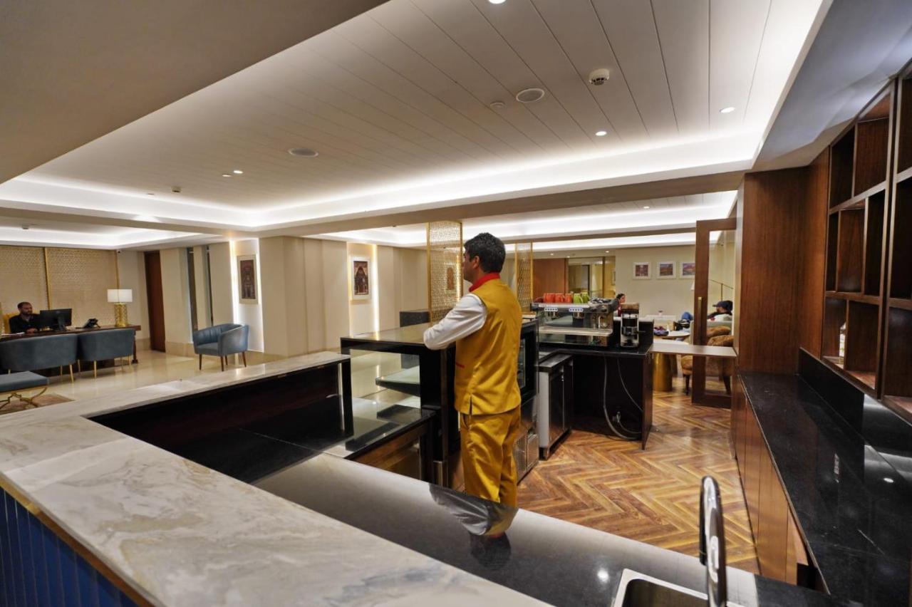 Radisson Golf Resort ปาฮาลกัม ภายนอก รูปภาพ