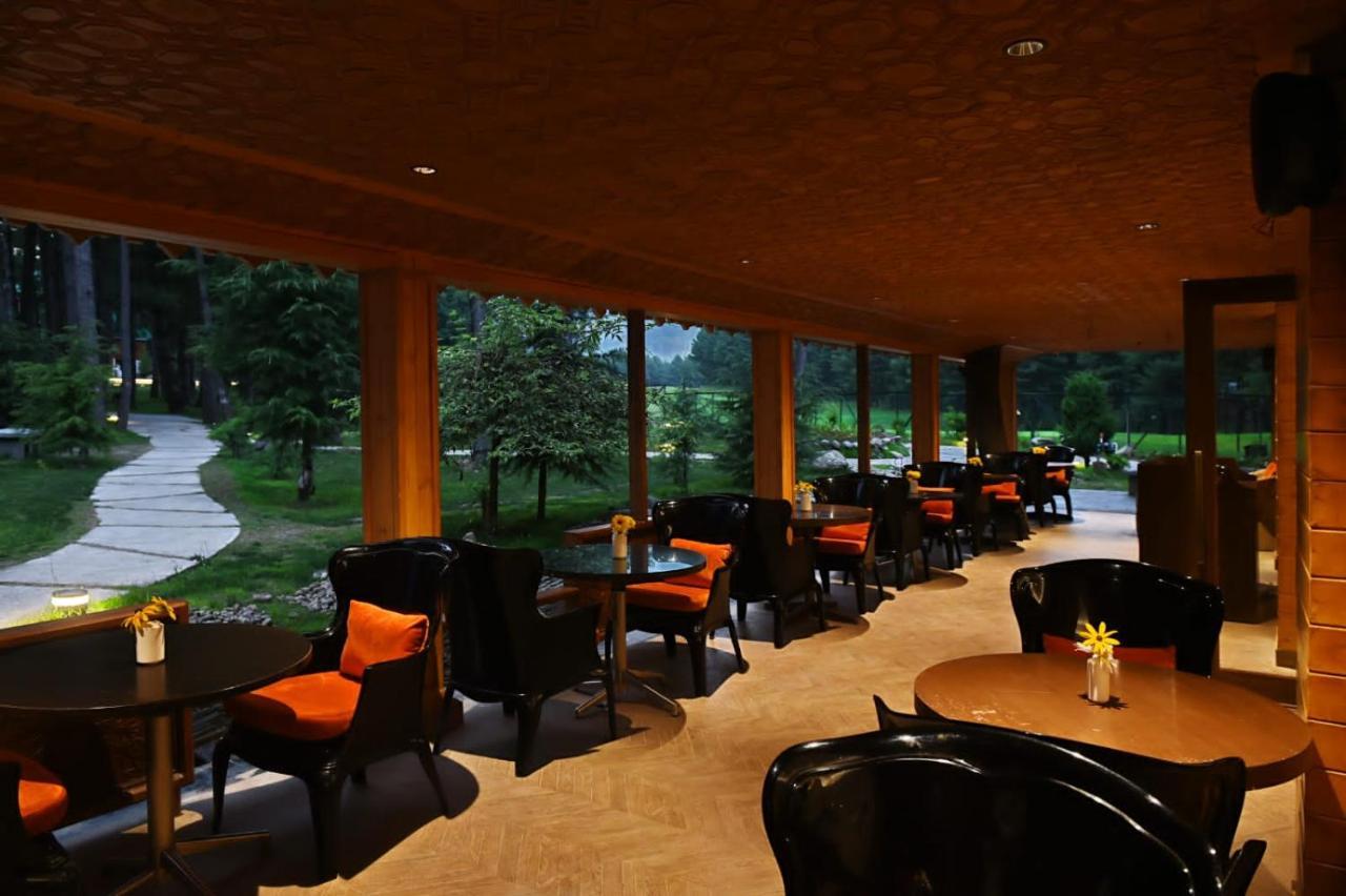 Radisson Golf Resort ปาฮาลกัม ภายนอก รูปภาพ