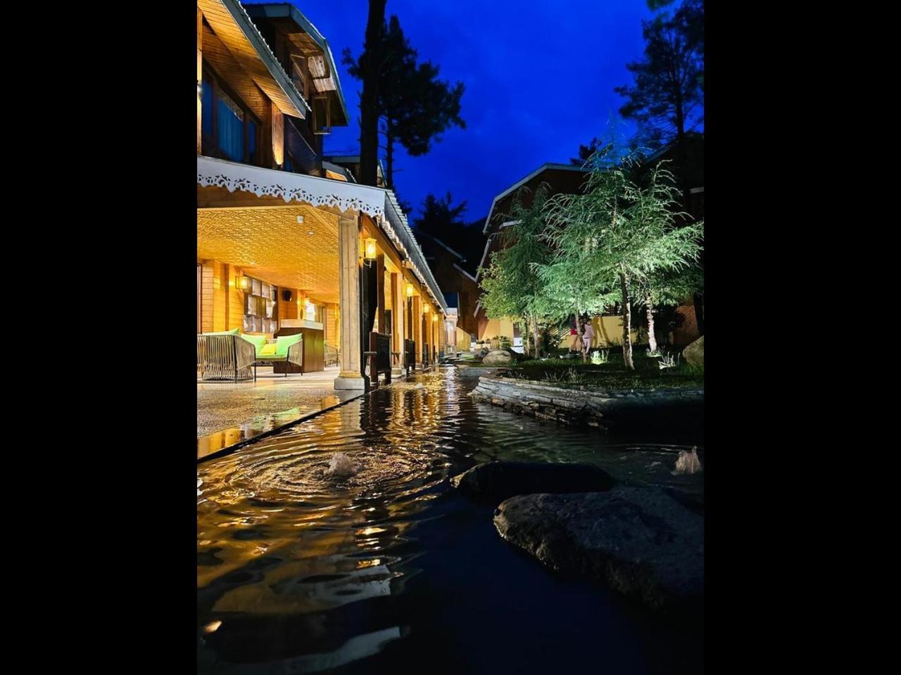 Radisson Golf Resort ปาฮาลกัม ภายนอก รูปภาพ